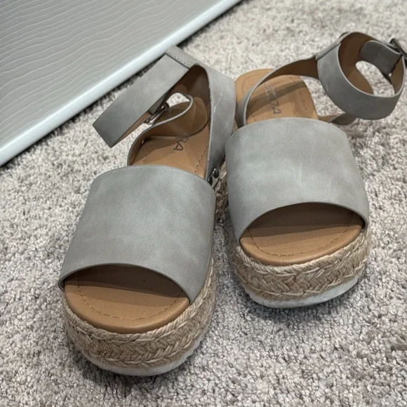 Gray Espadrille Wedge Sandals by Soda - Picture 3 of 7
